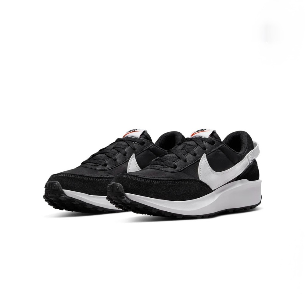 Brand New Nike Waffle Debut Women’s Black and White Sneakers DH9523 002